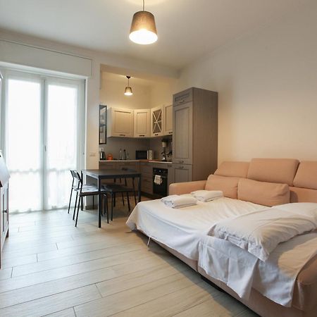 Appartamento Splendido Bilocale Sul Naviglio Grande Corsico Esterno foto
